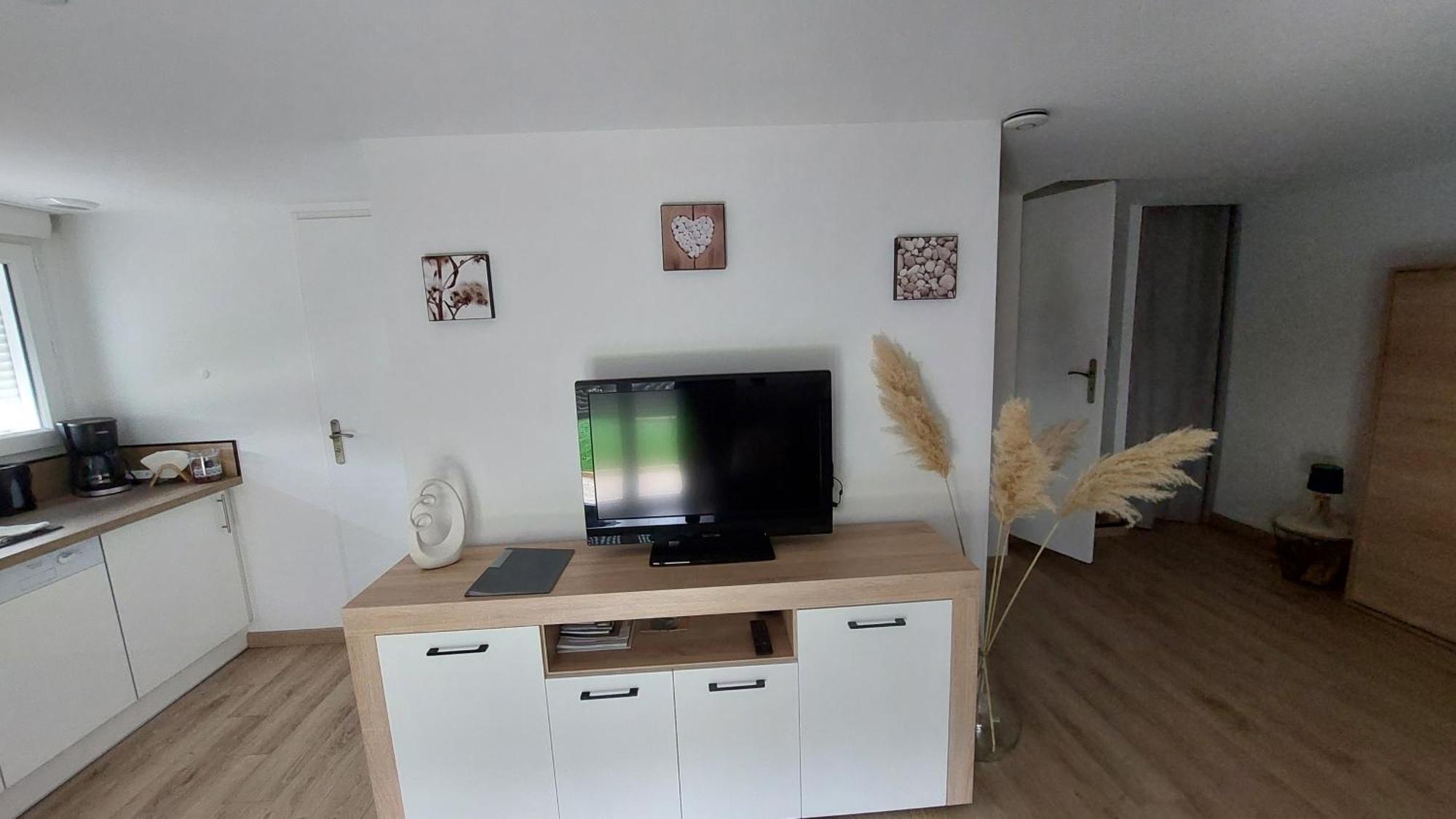 Le Studio Du Doux Tournon-sur-Rhone Luaran gambar